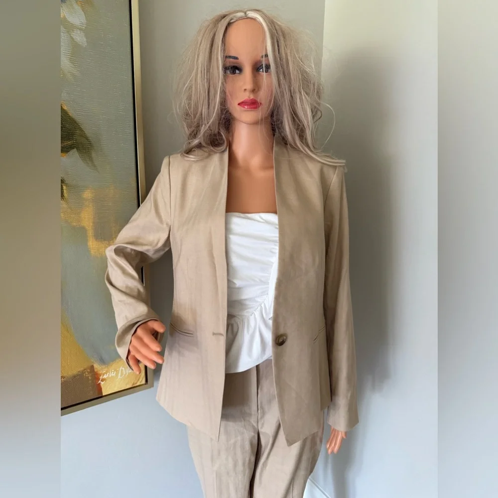 NWT Never Worn Suit by Ann Taylor — Beige Tan Stylish Look! - Picture 4 of 16